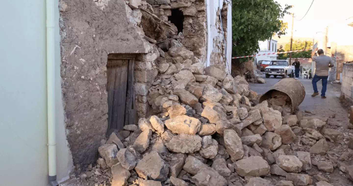 Ήρθε η… πολυπόθητη παράταση για τους σεισμόπληκτους