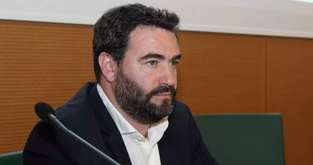 Ο Γιώργος Σισαμάκης για τη λαϊκή αγορά στον Μασταμπά