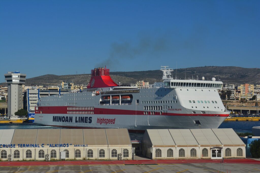 «Ζωηρή» κίνηση στο λιμάνι του Ηρακλείου για το Πάσχα…