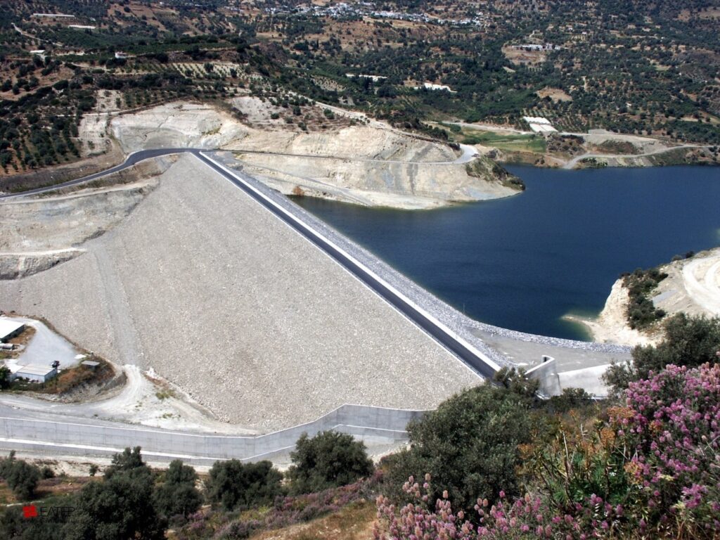 To φράγμα Φανερωμένης προκαλεί ανησυχία…