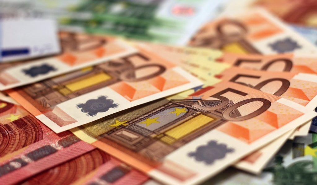 Πόσο θα επηρεάσει τη χώρα το Δημόσιο Χρέος