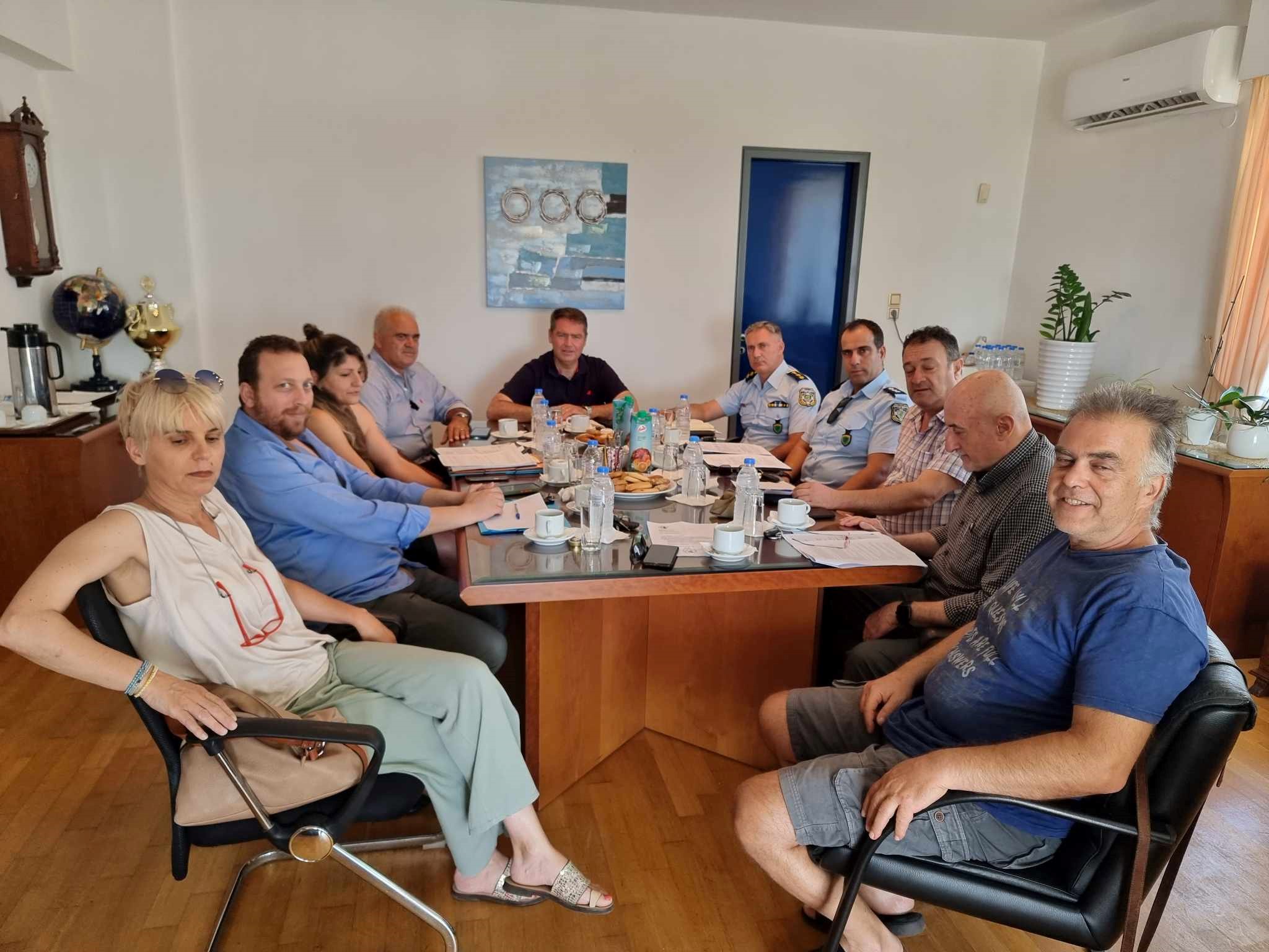 Θέλουν να βρουν λύσεις στη Χερσόνησο για τις Κυριακές