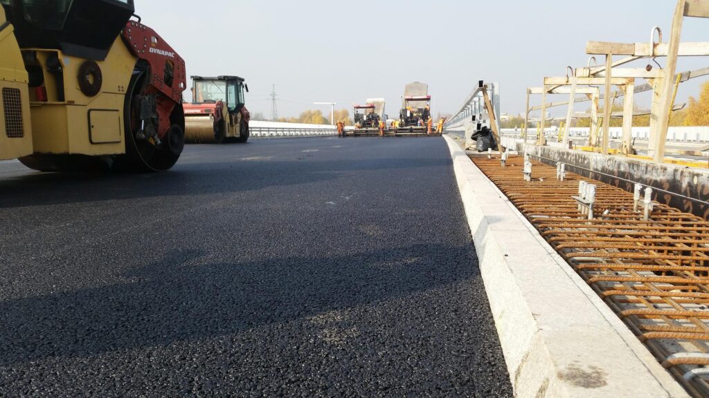 Συνεχίζονται οι ασφαλτοστρώσεις στο τμήμα Γάζι – Λινοπεράματα