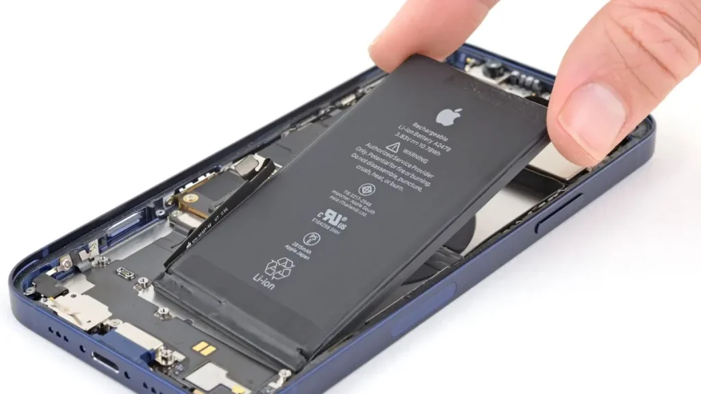 Νέος κανονισμός Ε.Ε.: Αφαιρούμενες και βιώσιμες μπαταρίες σε όλες τις κινητές συσκευές