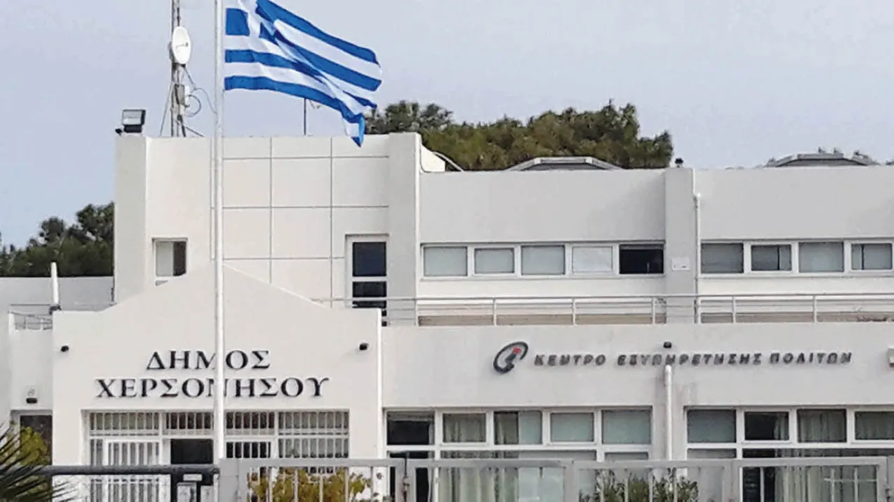 Χρησιμοποιούν το Δήμο για να…διαφημίζουν την παράταξη;