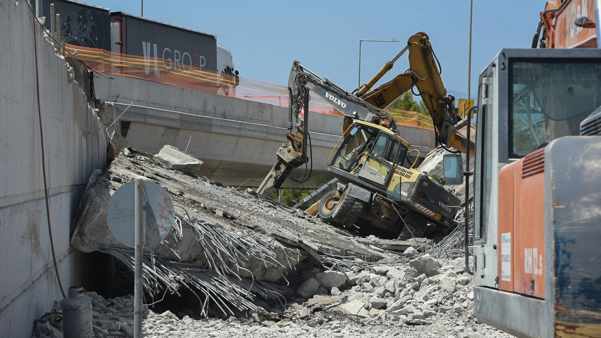 Δύο οι νεκροί από την πτώση της γέφυρας στην Πάτρα