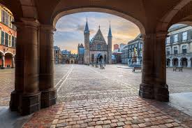 Παραιτήθηκε η κυβέρνηση στην Ολλανδία