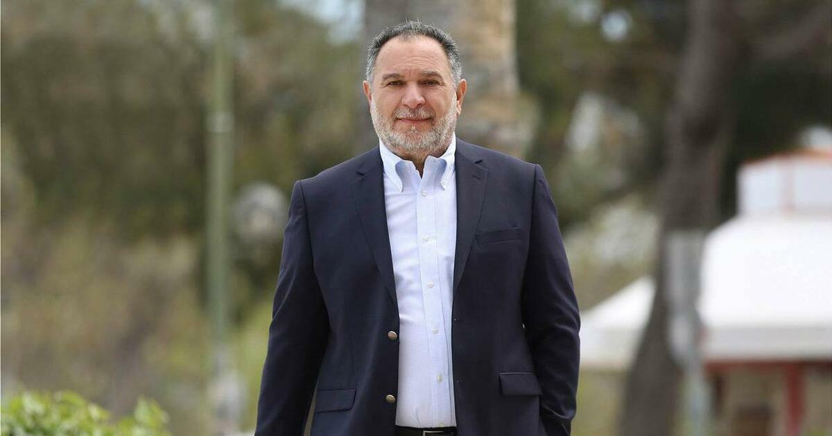 Ανακοινώνει σήμερα ο Κουράκης;