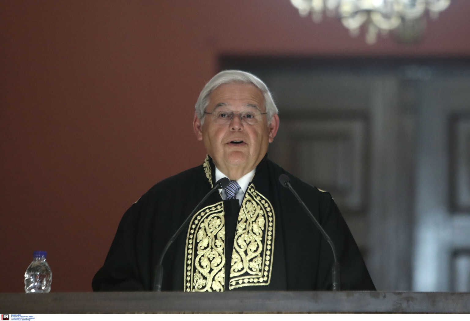 Μενέντεζ: Μόνο υπό όρους η πώληση F – 16 στην Τουρκία