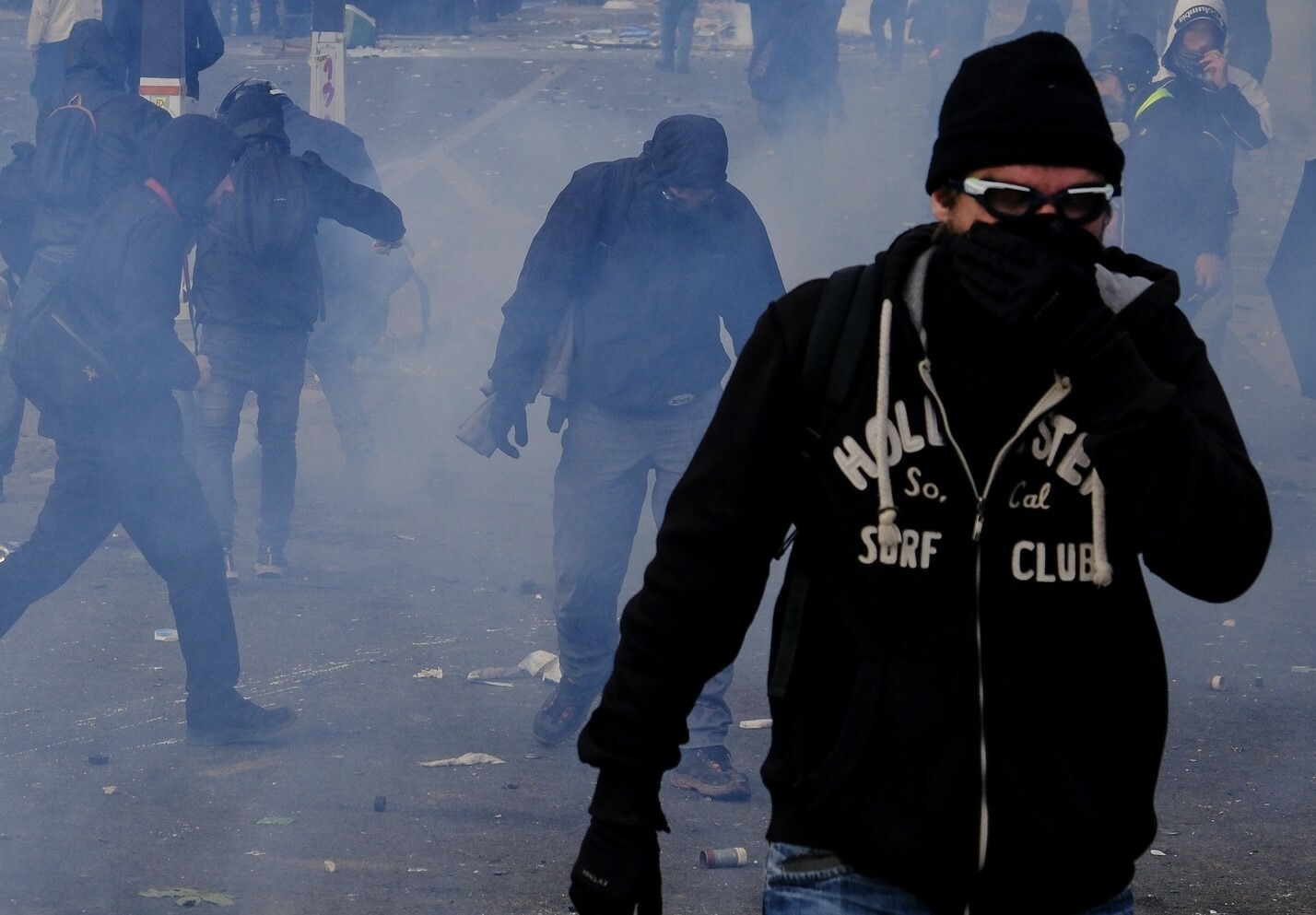 Αναζητά τουλάχιστον 11 η Αστυνομία για τα επεισόδια οπαδικής βίας στα Καμίνια