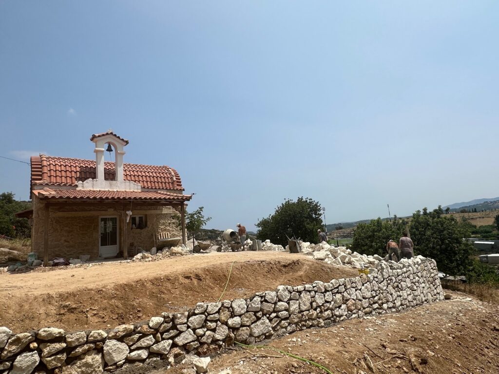 Νέα πλατεία στον Κρουσώνα