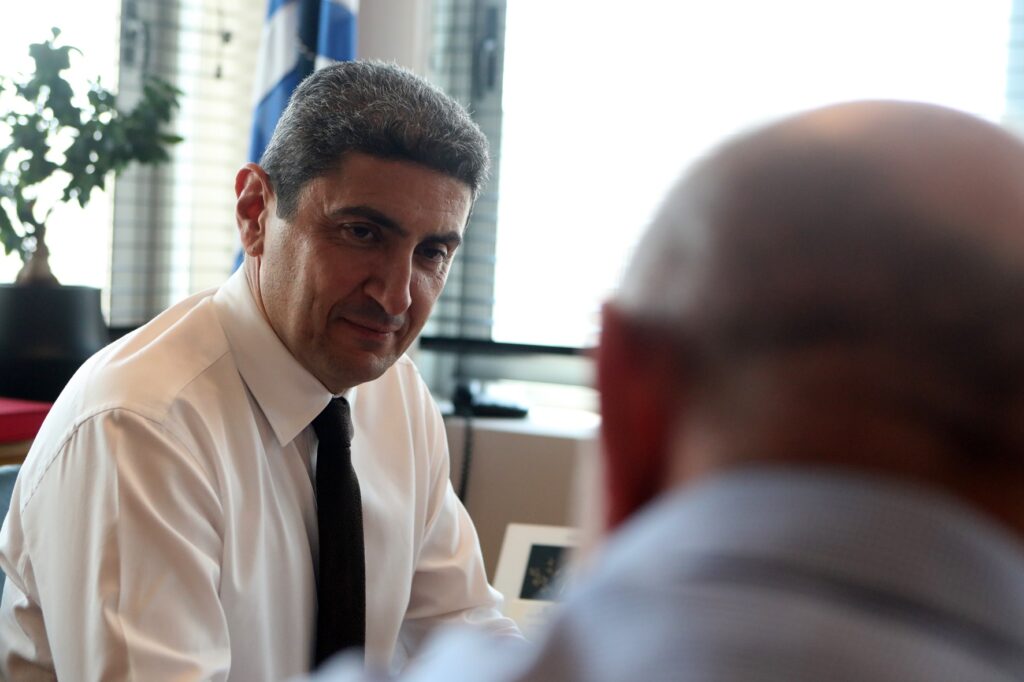 Αυγενάκης: Ανακουφίζουν τα μέτρα ευάλωτους και αγρότες