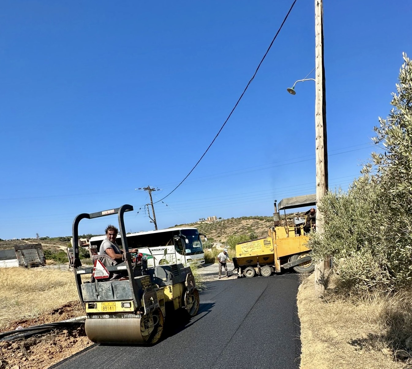 Νέες ασφαλτοστρώσεις στην Αγία Πελαγία