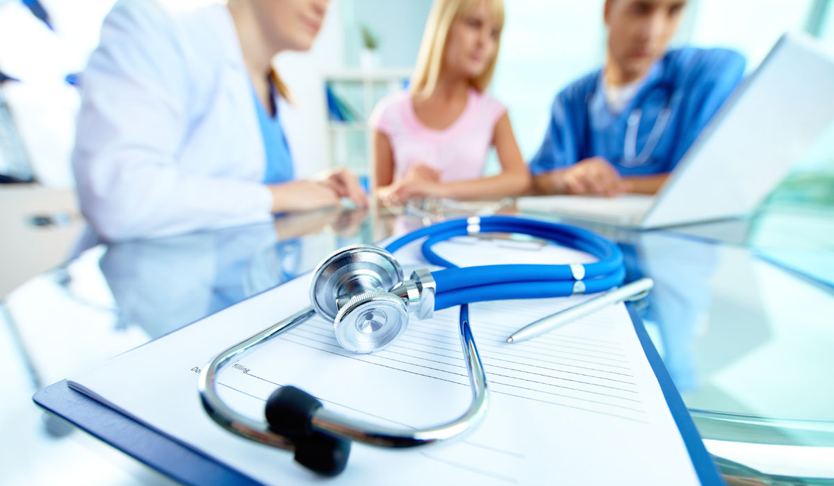 Οι 7 στους 10 υγειονομικούς εξουθενωθήκαν μέσα στην πανδημία