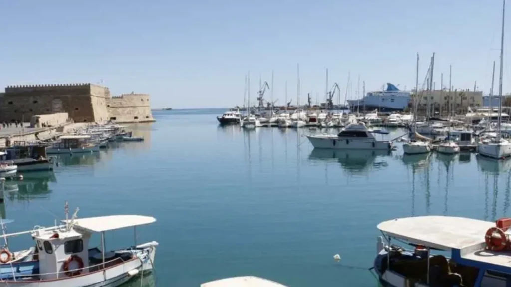 Τους συνέλαβαν πριν φύγουν από το Ηράκλειο