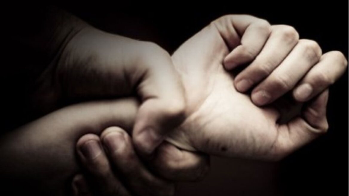 Απρόσμενη τροπή πήρε ο καβγάς πατέρα και γιου