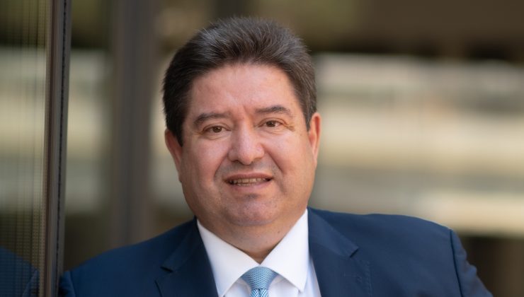 “Χτύπησε” με νέο βίντεο στο Tik Tok ο Καραμαλάκης