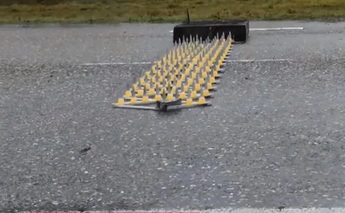 Θα σταματούν τους δουλέμπορους με καρφιά