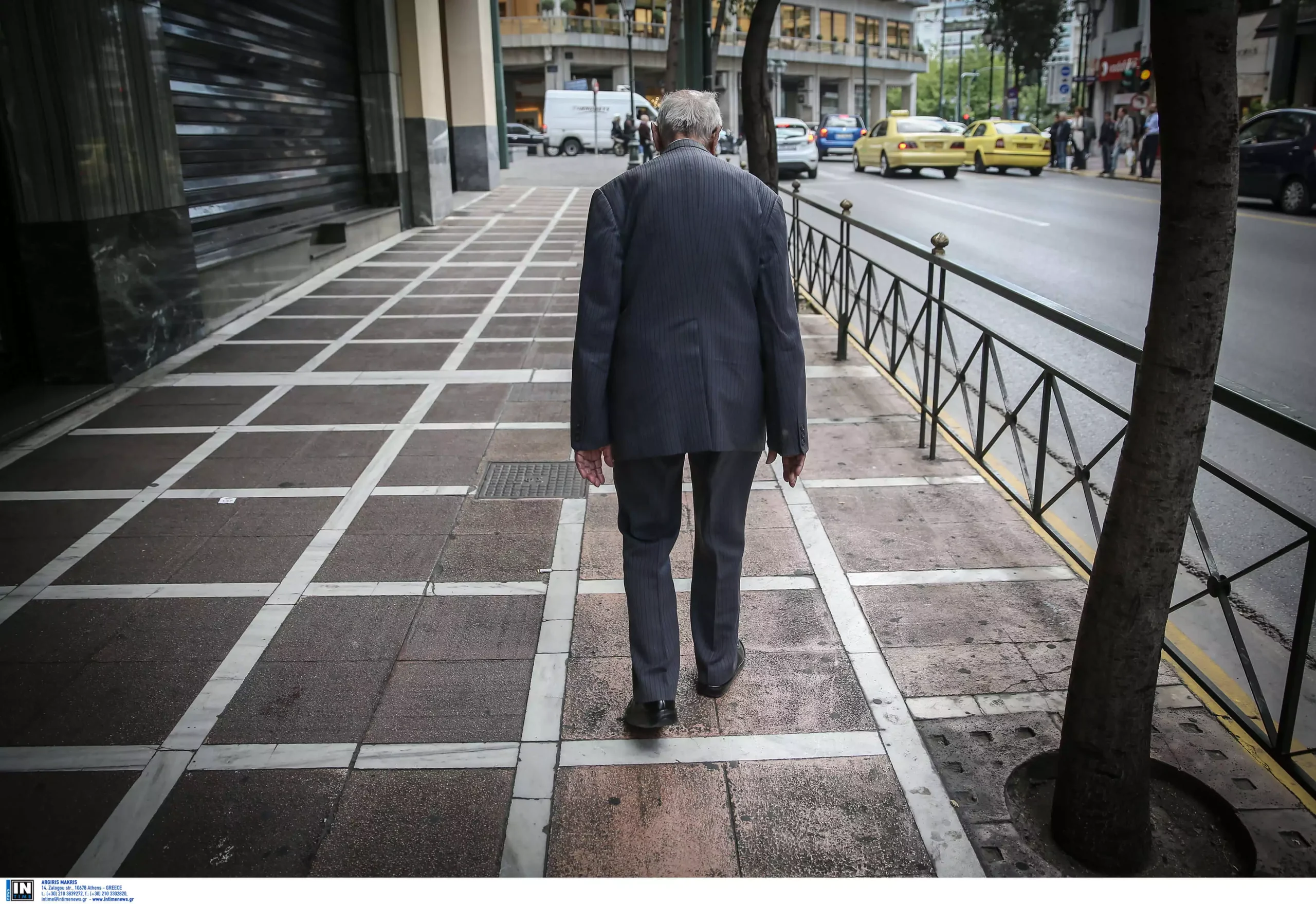 Χώρα συνταξιούχων ολοταχώς η Ελλάδα