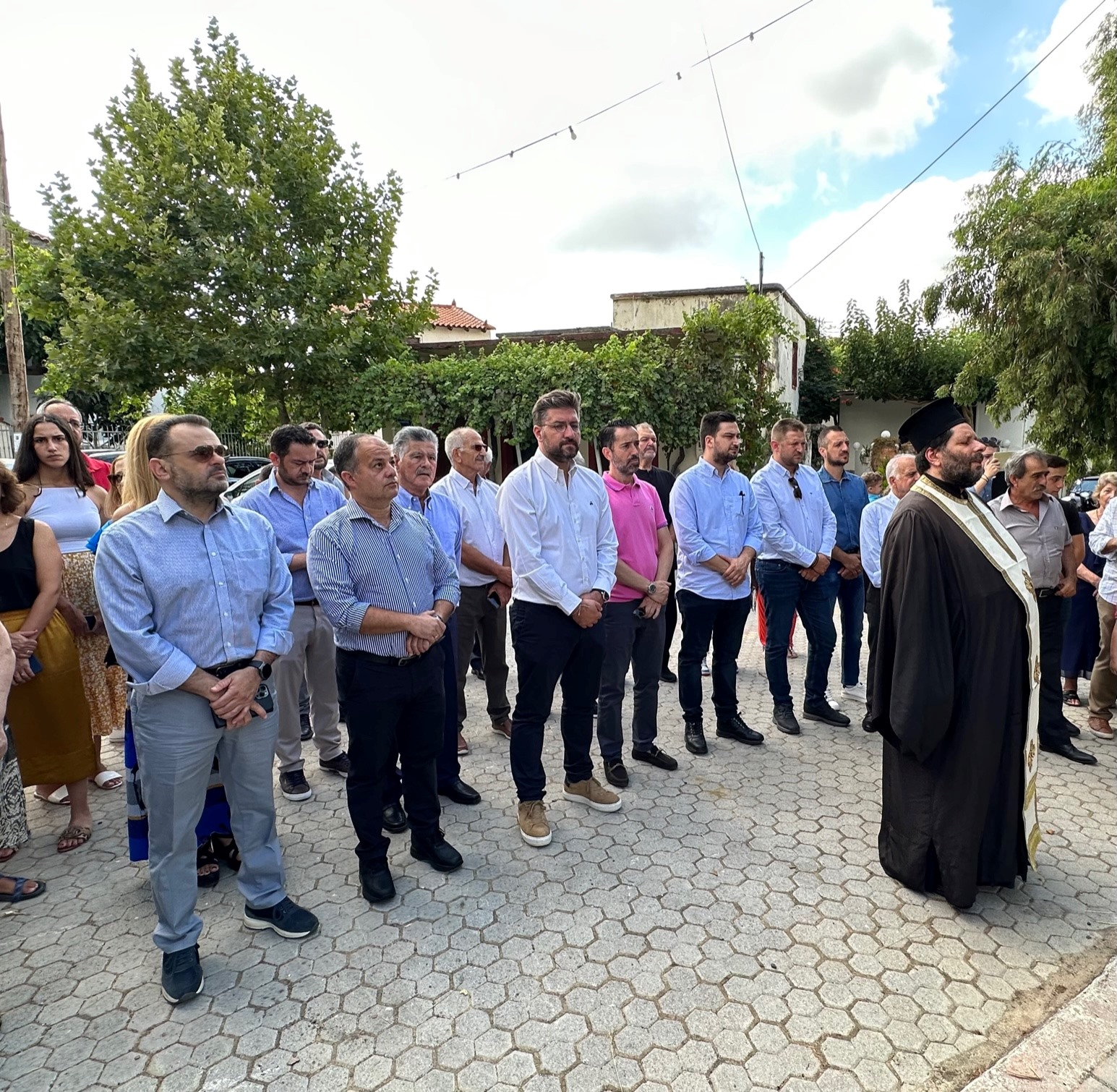 Τίμησαν τη μνήμη των νεκρών ηρώων στον Καμαριώτη