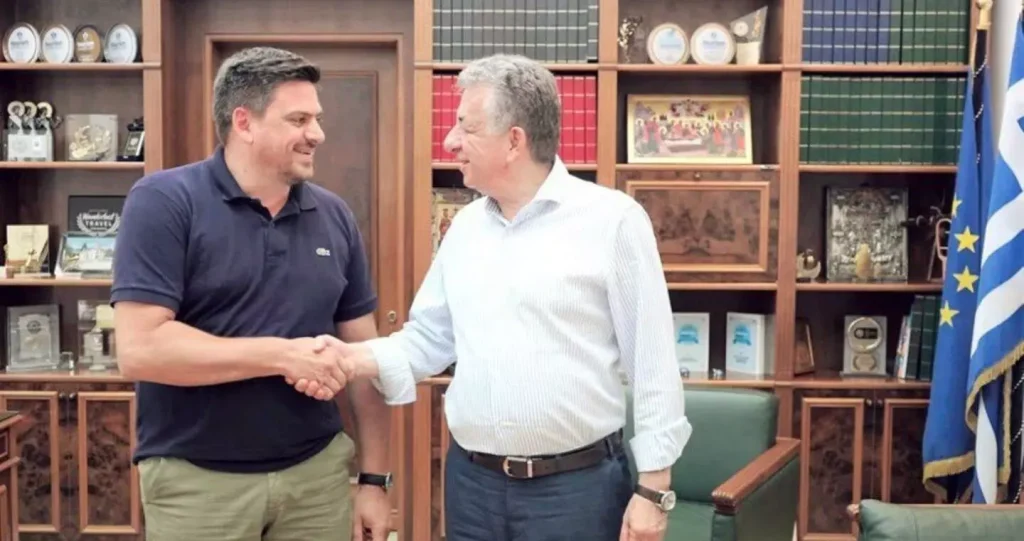 Στο πλευρό του Στ. Αρναουτάκη ο Μ. Καμπουράκης