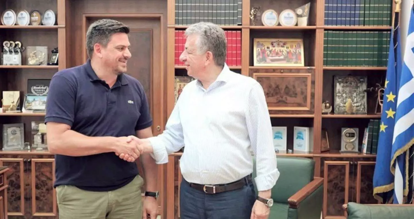 Στο πλευρό του Στ. Αρναουτάκη ο Μ. Καμπουράκης