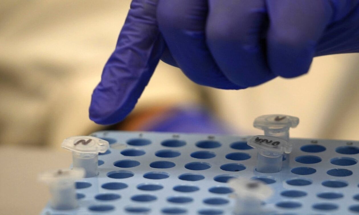 Νέα παραλλαγή του κορονοϊού στο «μικροσκόπιο» του Παγκόσμιου Οργανισμού Υγείας