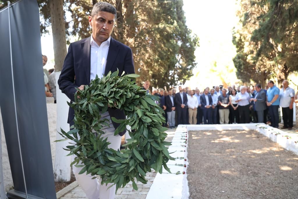 Στον Σωκαρά ο Λευτέρης Αυγενάκης