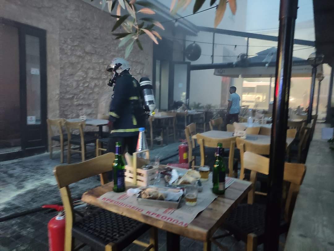 Αναστάτωση από φωτιά στην καρδιά του Ρεθύμνου (photos)