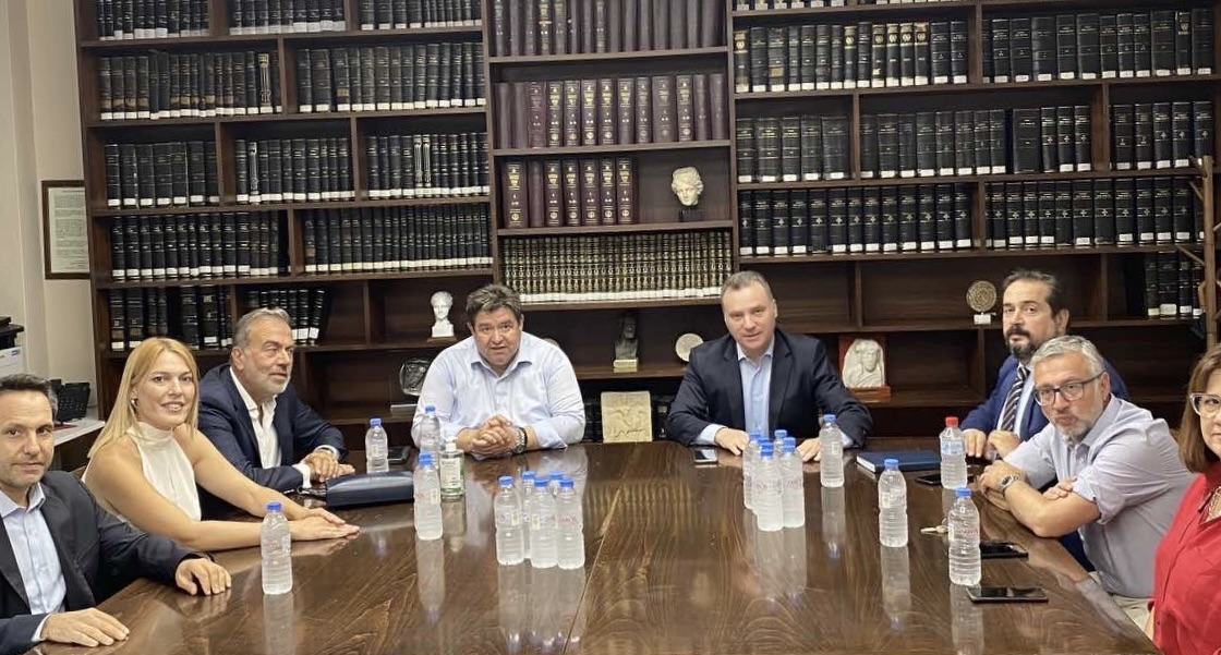 Στο Δικηγορικό Σύλλογο ο Μιχάλης Καραμαλάκης