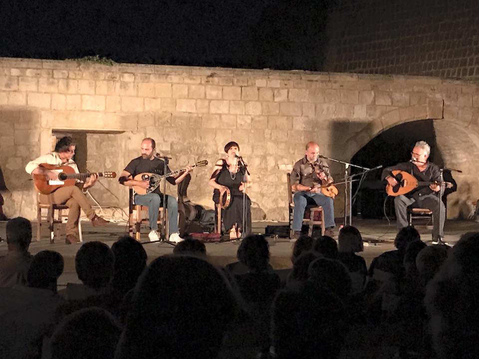 Παράσταση κρητικής κι έντεχνης μουσικής