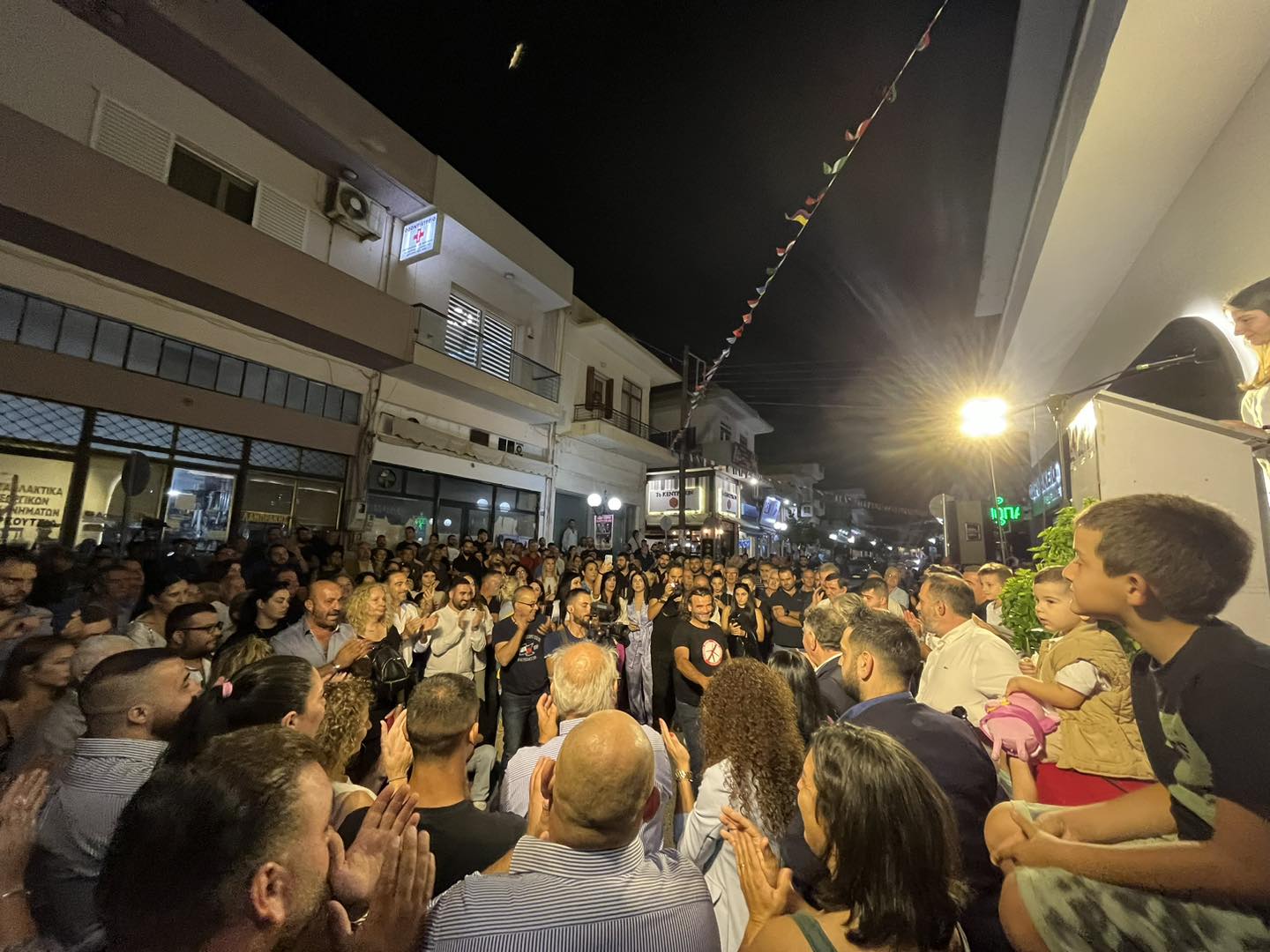 Δυναμική συγκέντρωση στο Αρκαλοχώρι από τον Μανώλη Φραγκάκη (photos)