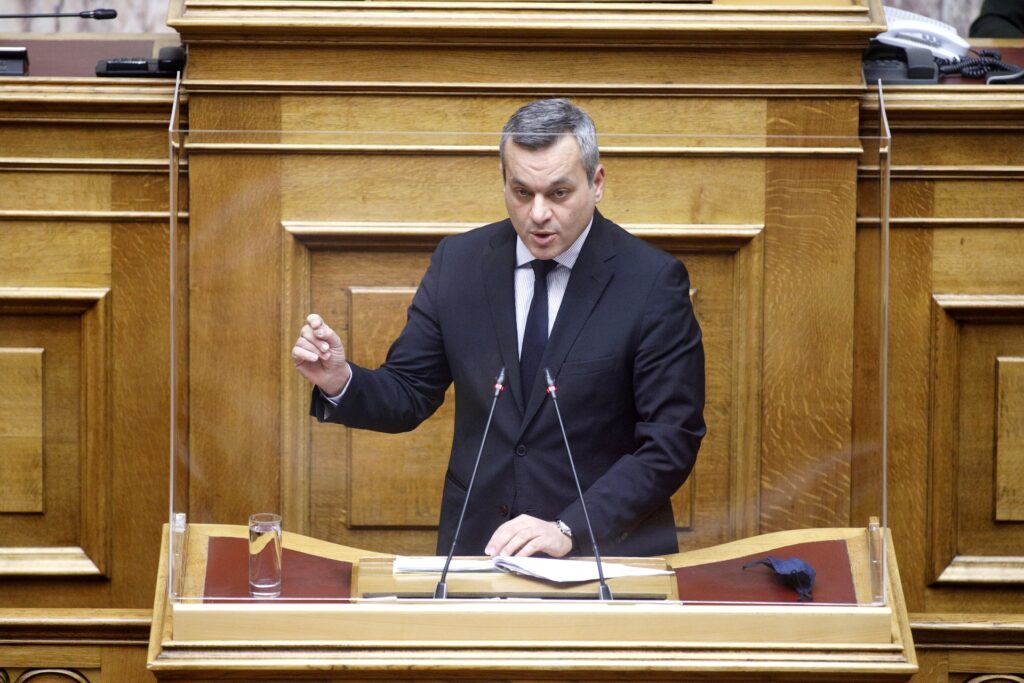 Μαμουλάκης: Παραιτήσεων συνέχεια