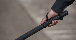 Είχε το γκλομπ για … προστασία