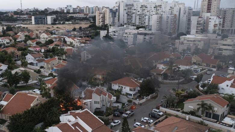 Μαίνονται οι μάχες γύρω από τη λωρίδα της Γάζας