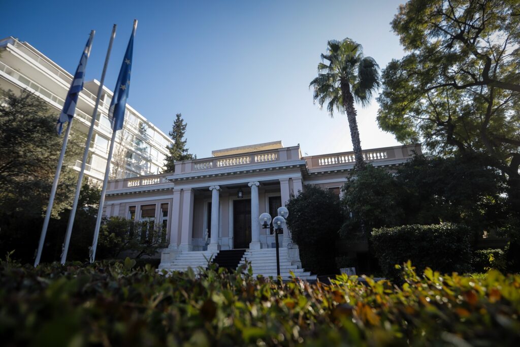 Κάνει ρελάνς από την Κρήτη η κυβέρνηση