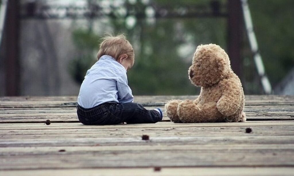 Αυξάνονται από το 2024 τα επιδόματα παιδιού