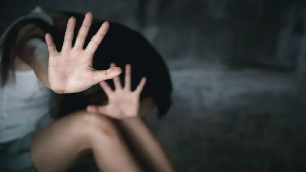 Βαρύτατες κατηγορίες σε βάρος Ρομά από τη σύζυγο του