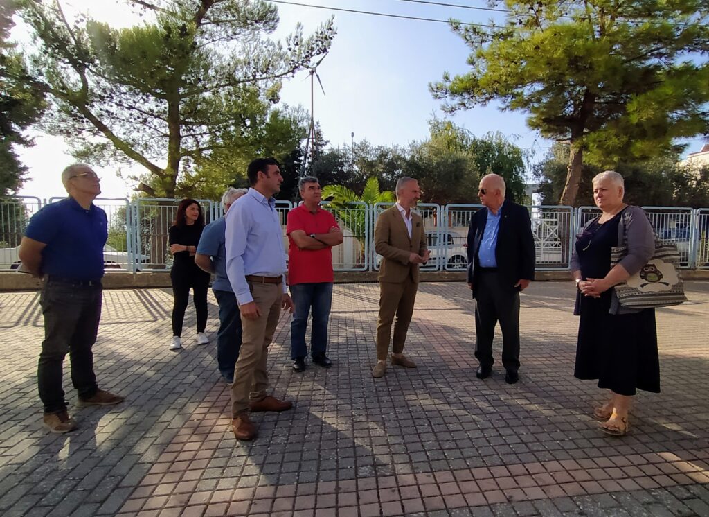 Τις εργασίες ενεργειακής αναβάθμισης στο σχολείο Αγίου Μύρωνα επιθέωρησε ο Β. Λαμπρινός