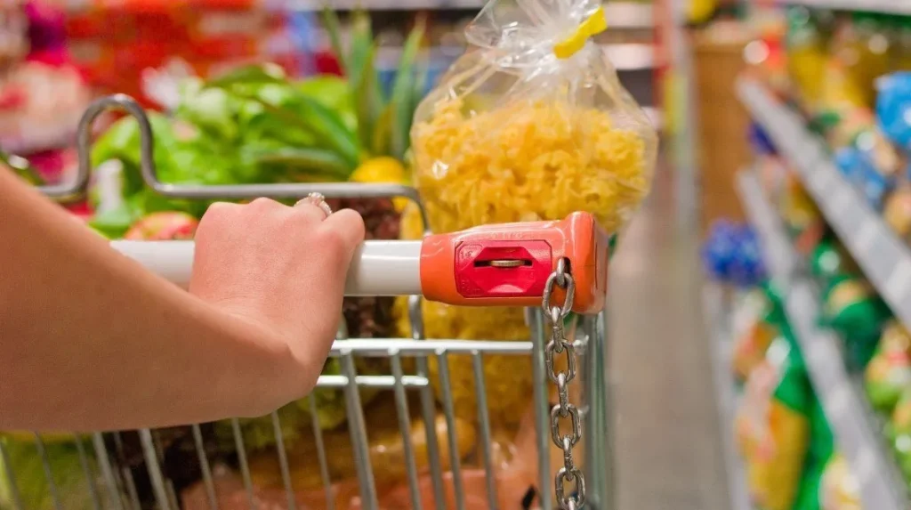 Π. Ιερωνυμάκης σε ΘΕΜΑ ΚΡΗΤΗΣ: “Σε λίγο καιρό δεν θα μπορούμε να αγοράζουμε βασικά διατροφικά προϊόντα”