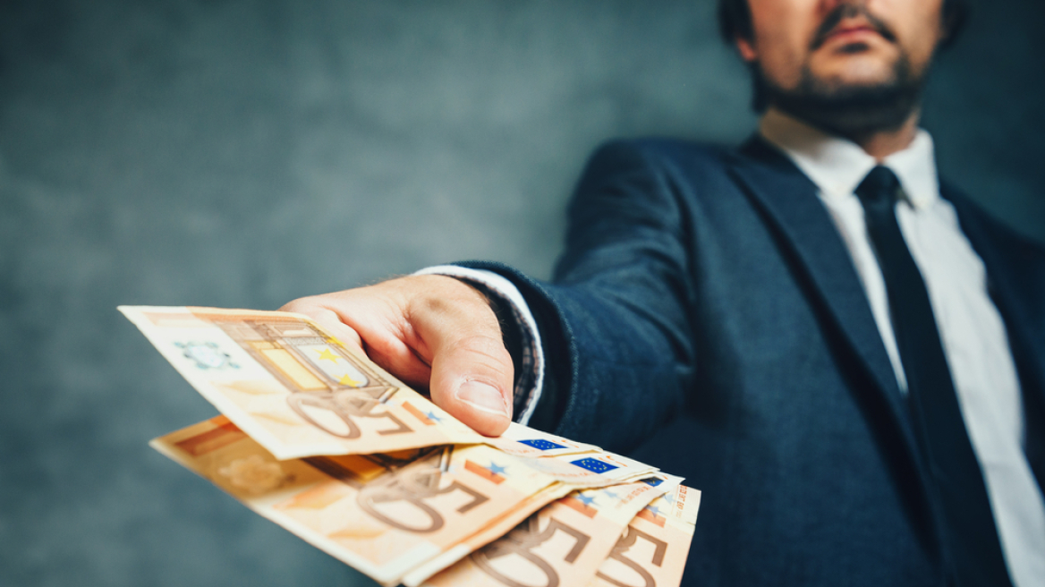 Αποζημίωσε τα θύματα του, ο “τοκογλύφος της Μεσαράς”