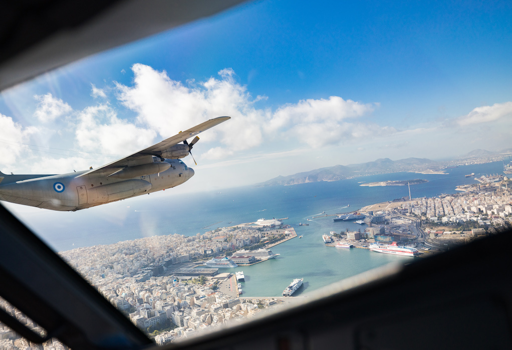 Ένα μοναδικό video από την Πολεμική Αεροπορία και την Sky Express (video)