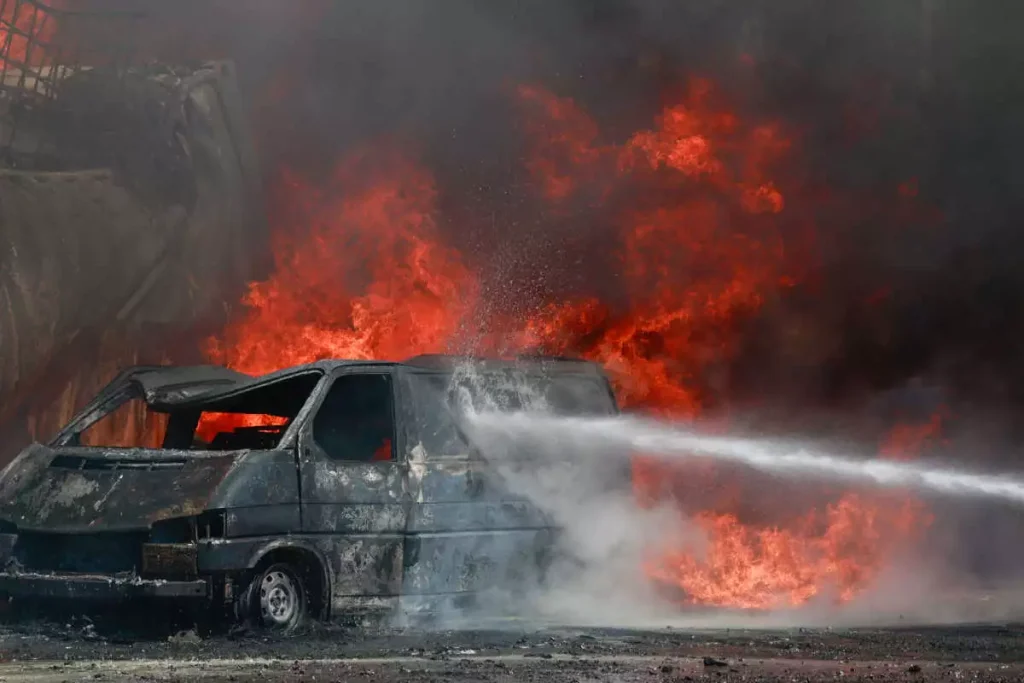 Βρέθηκε απανθρακωμένο άτομο σε όχημα