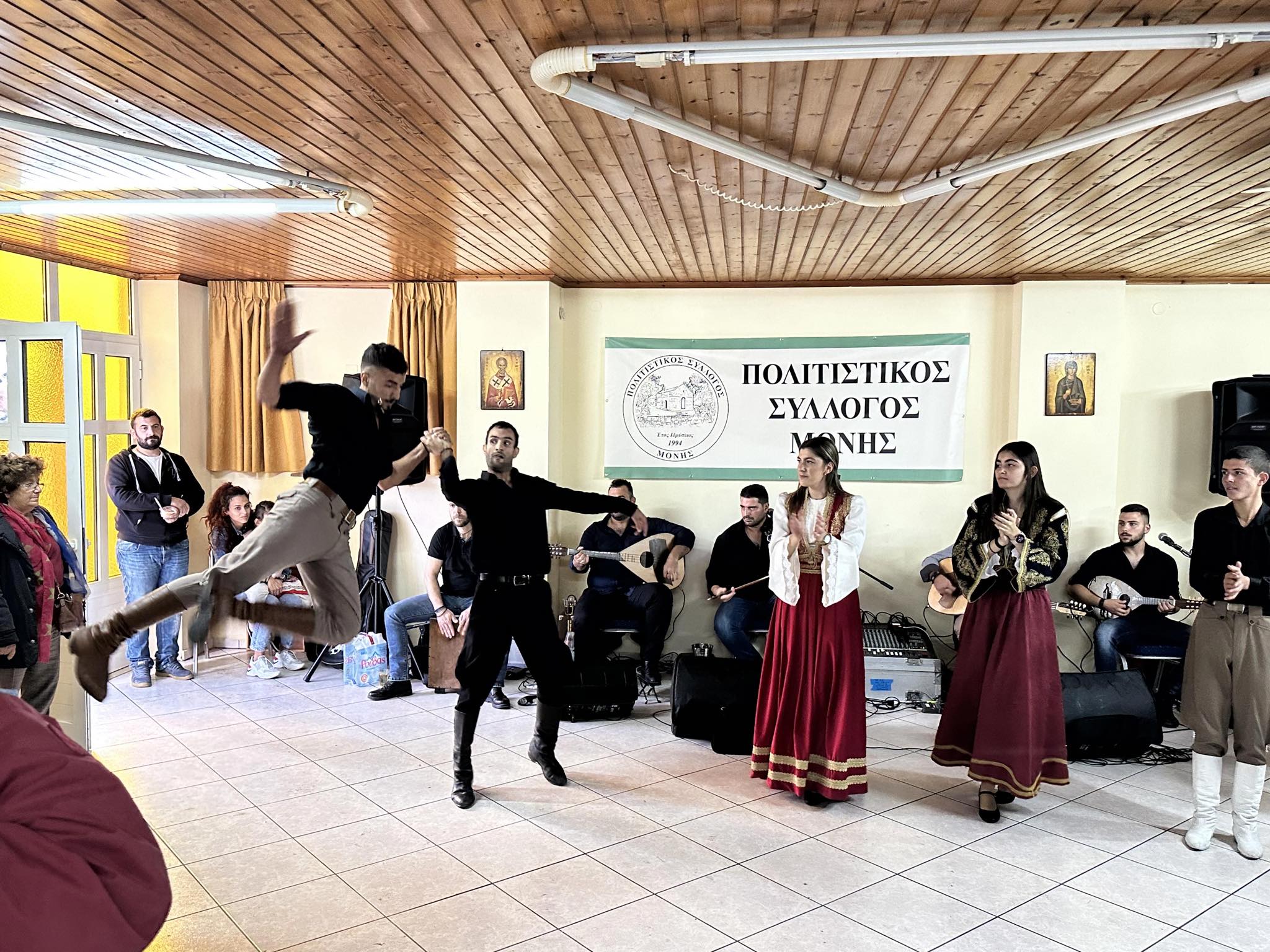 Δεκάδες συμμετοχές στον Διαγωνισμό Κρασιού της Μονής