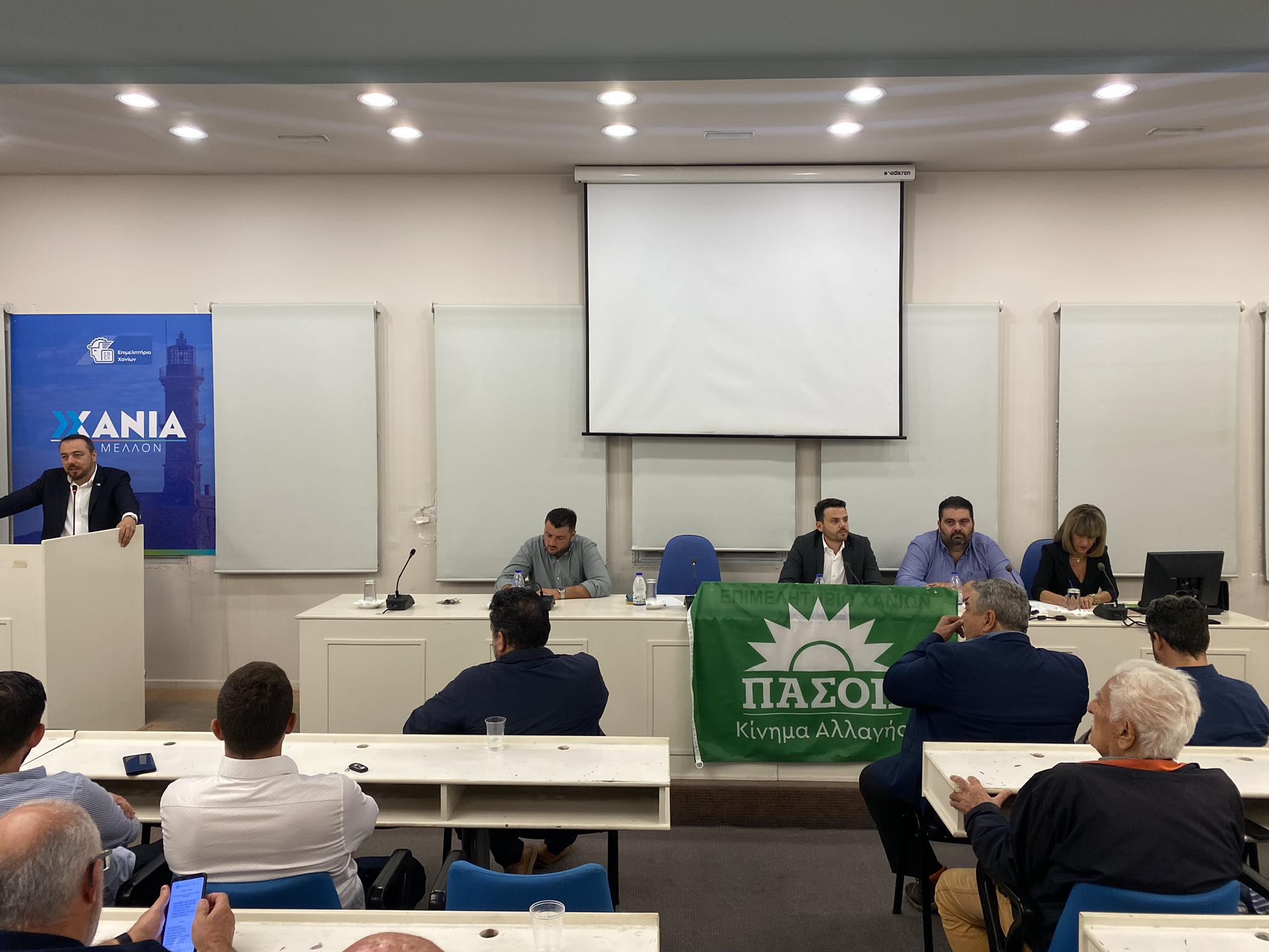 Περιοδεία του ΠΑΣΟΚ στα Χανιά