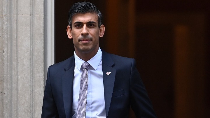 Τέλος στις απρέπειες της Βρετανίας – Συνεδριάζει το Υπουργικό Συμβούλιο