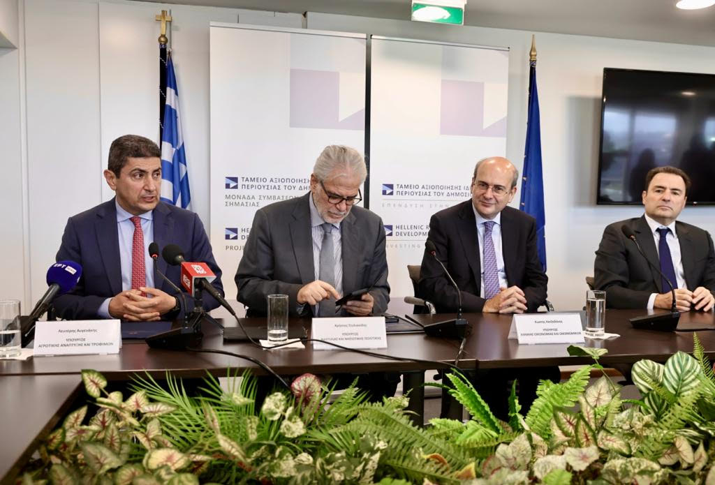 Ιστορική ημέρα για το λιμάνι – Υπογράφτηκε η σύμβαση με τον Όμιλο Grimaldi