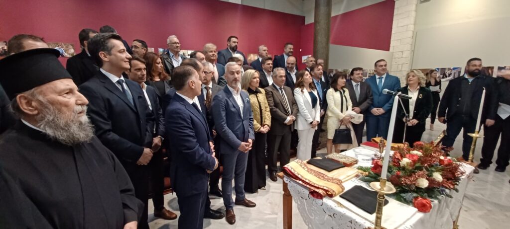 Νώρις – νωρίς τα … πρωτάκια στην ορκωμοσία! Όλοι όσοι έφθασαν νωρίτερα