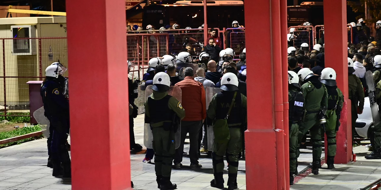 Πάνω από 400 προσαγωγές στου Ρέντη μετά τον τραυματισμό του Αστυνομικού