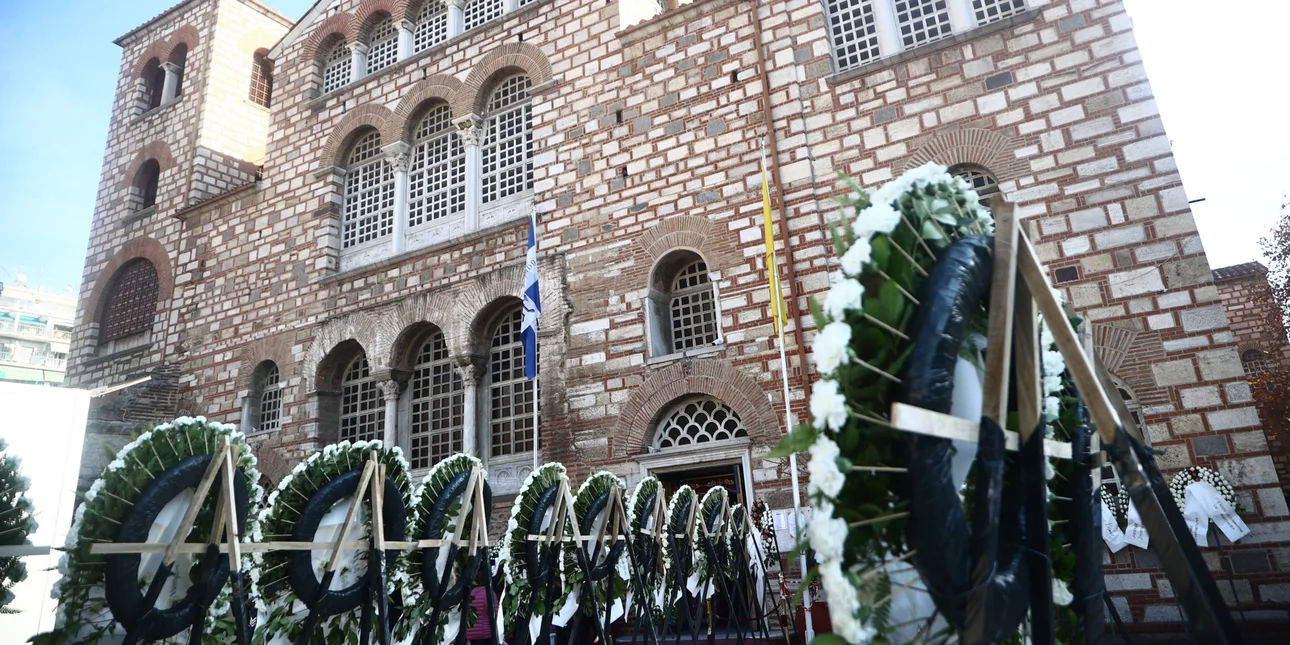 Πόνος και θλίψη στην κηδεία του Γιώργου Λυγγερίδη